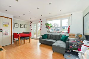 Family Room- click for photo gallery